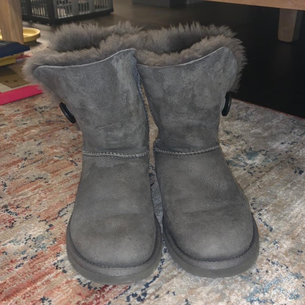 Gray Ugg Boots - image 3